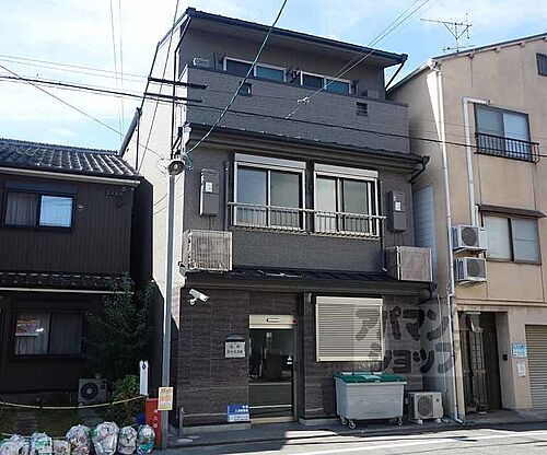京都府京都市東山区本町７丁目 築10年1ヶ月 3階建