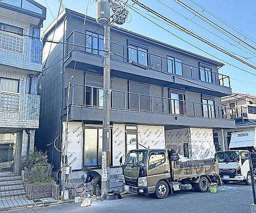 京都府京都市伏見区桃山水野左近西町  3階建