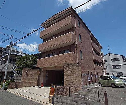 京都府京都市伏見区下中町 築20年9ヶ月 4階建