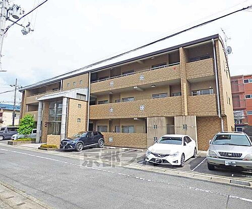 京都府京都市北区上賀茂岩ケ垣内町 3階建 築22年8ヶ月