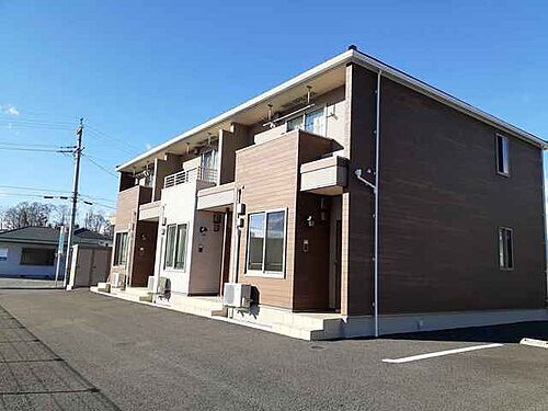 シャインＡ 地上2階地下2階建