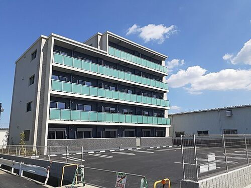 兵庫県姫路市東山 5階建