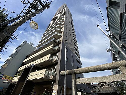 プライムアーバン新宿夏目坂タワーレジデンス 30階建