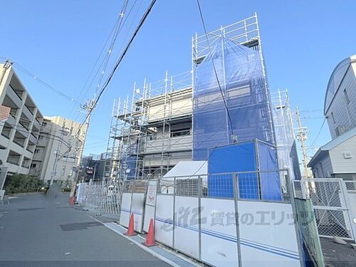 大阪府枚方市南楠葉１丁目 3階建