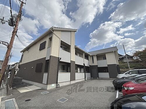 大阪府枚方市三矢町 賃貸アパート