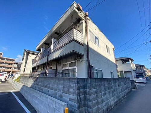 ハイツ岡 2階建