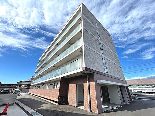 ＢＵＥＮＡ上所