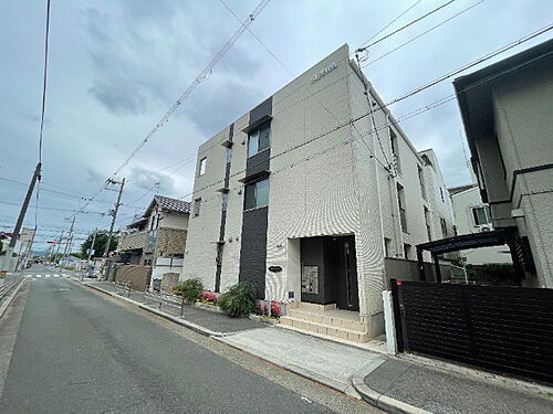 大阪府大阪市住吉区長居東３丁目 築7年4ヶ月 3階建