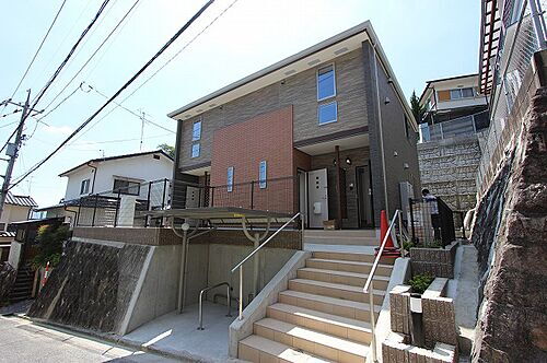 広島県広島市安佐南区長束西４丁目 2階建 築4年