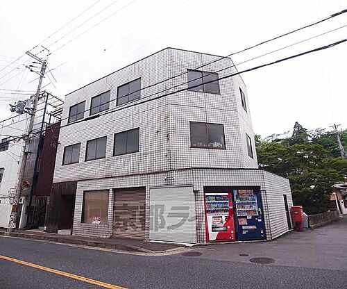 京都府京都市右京区鳴滝蓮池町 築41年8ヶ月 3階建