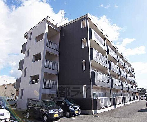 京都府京都市伏見区横大路六反畑 築31年10ヶ月 4階建