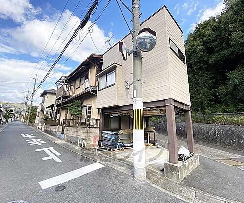京都府京都市右京区宇多野御池町 2階建 築33年11ヶ月