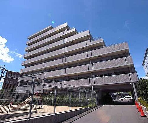 京都府京都市伏見区淀木津町 築18年10ヶ月 8階建