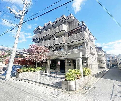 京都府京都市右京区梅津中倉町 築36年7ヶ月 4階建