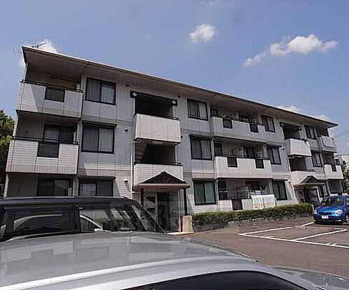 京都府京都市西京区川島東代町 築32年11ヶ月 3階建