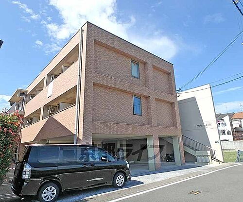 京都府京都市西京区桂畑ケ田町 築21年1ヶ月 3階建