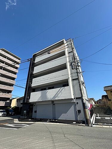 兵庫県姫路市飾磨区英賀保駅前町 5階建