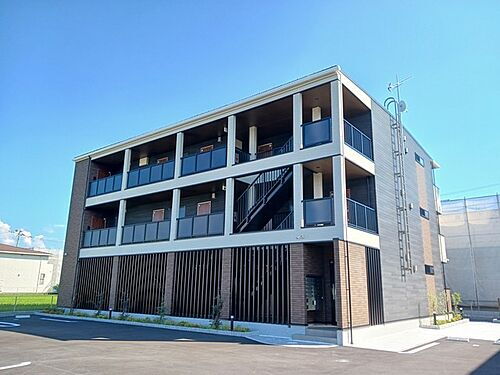 ウエスト　コミタリアＩＩＩ