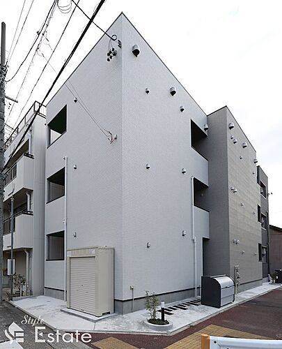 愛知県名古屋市中川区西日置町９丁目 3階建 築5年10ヶ月