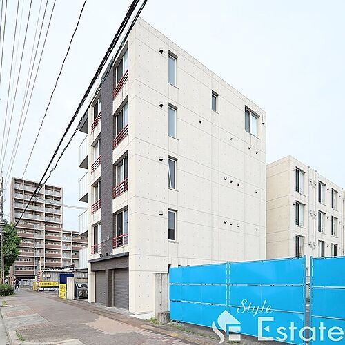 愛知県名古屋市中村区鳥居通２丁目 5階建 築10年4ヶ月