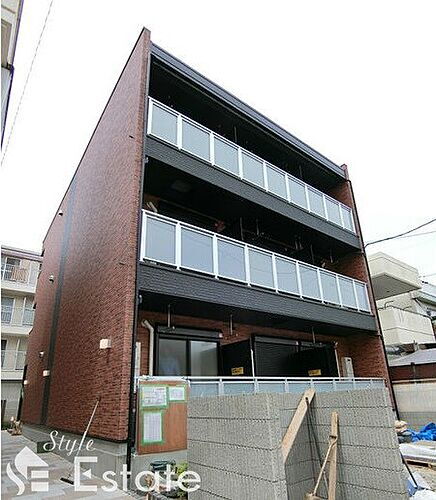 愛知県名古屋市中村区沖田町 3階建