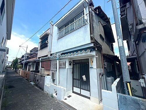 奈良県大和高田市中三倉堂２丁目 賃貸一戸建て