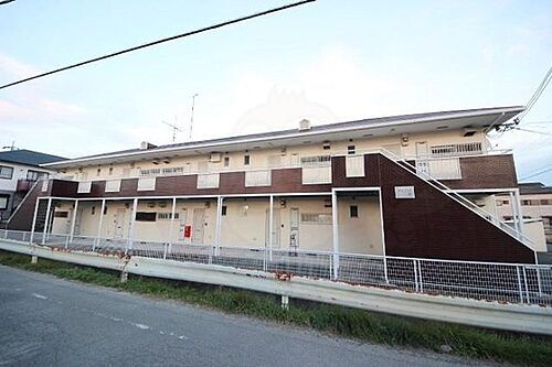 奈良県奈良市平松１丁目 2階建 築32年3ヶ月