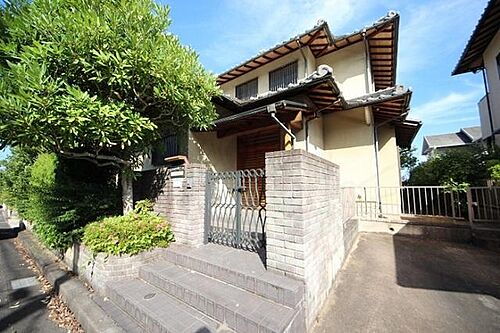 奈良県生駒市白庭台１丁目 2階建 築35年11ヶ月