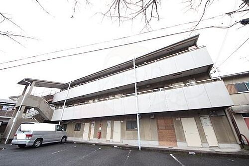 奈良県生駒市中菜畑２丁目 築36年10ヶ月 3階建