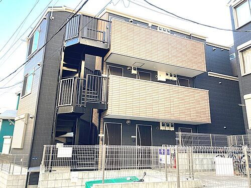 神奈川県横浜市磯子区森２丁目 3階建 築5年1ヶ月