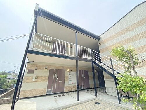 大阪府枚方市東中振２丁目 築18年5ヶ月 2階建