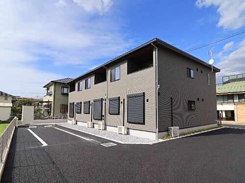 茨城県古河市新久田 2階建 