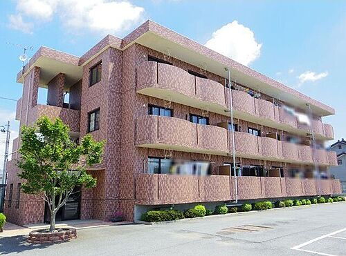 群馬県伊勢崎市東町 3階建