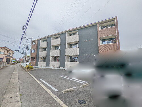 群馬県伊勢崎市中町 3階建 築11年6ヶ月