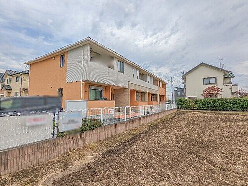 群馬県伊勢崎市今泉町１丁目 2階建 築11年10ヶ月