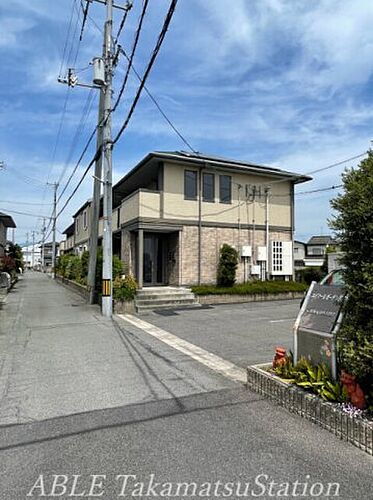 香川県高松市元山町 2階建