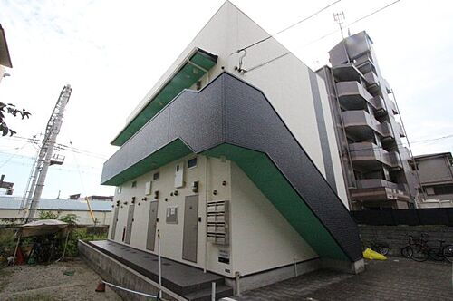 兵庫県尼崎市瓦宮１丁目 賃貸アパート