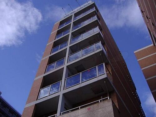 京都府京都市下京区本覚寺前町 築22年9ヶ月 8階建