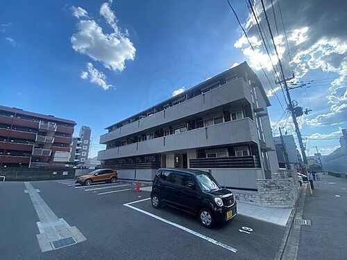 京都府京都市伏見区深草西浦町３丁目 3階建 築10年6ヶ月