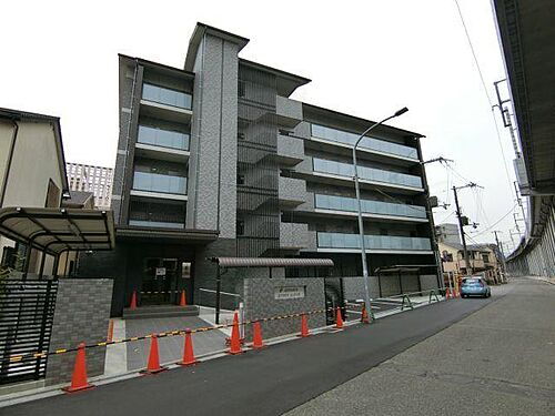 京都府京都市南区唐橋平垣町 築7年10ヶ月 5階建