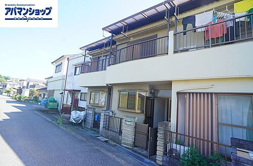 奈良県北葛城郡王寺町舟戸１丁目 テラスハウス