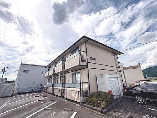 ハイツパインケープＣ