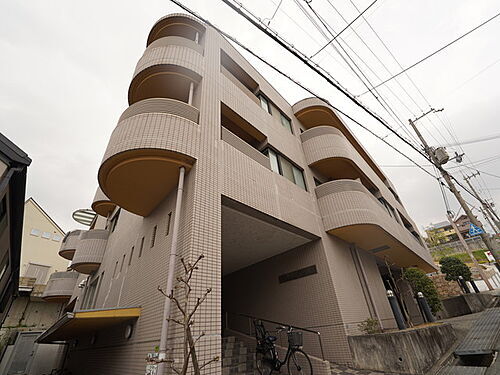 兵庫県神戸市東灘区森北町６丁目 築35年7ヶ月 3階建