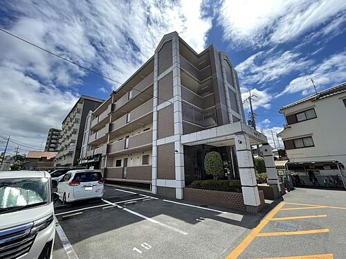 大阪府寝屋川市三井南町 築30年12ヶ月 4階建