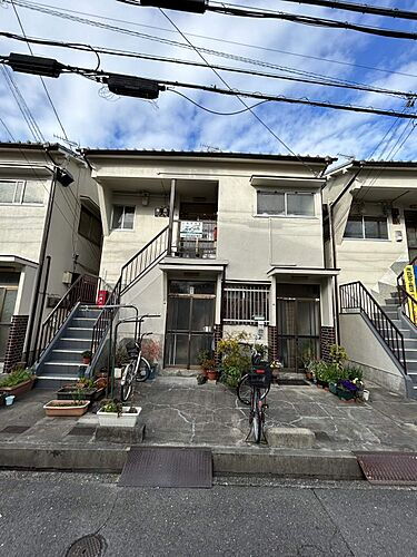 大阪府枚方市南中振２丁目 築47年10ヶ月 2階建