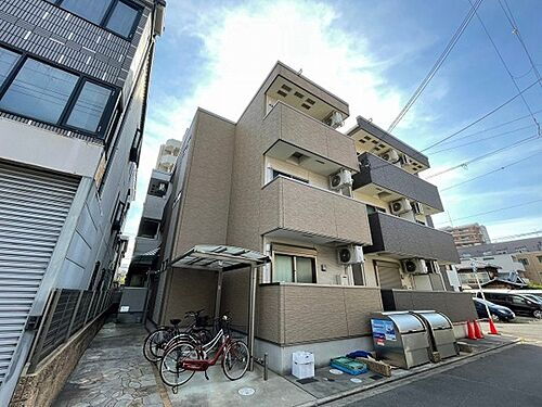 大阪府吹田市内本町３丁目 3階建