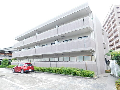 大阪府箕面市箕面６丁目 3階建