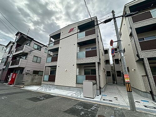 大阪府大阪市西淀川区花川２丁目 3階建