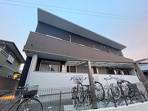 大阪府豊中市螢池東町３丁目 2階建 築7年