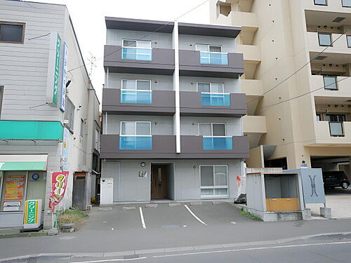 北海道札幌市中央区南九条西１２丁目 4階建 築19年7ヶ月